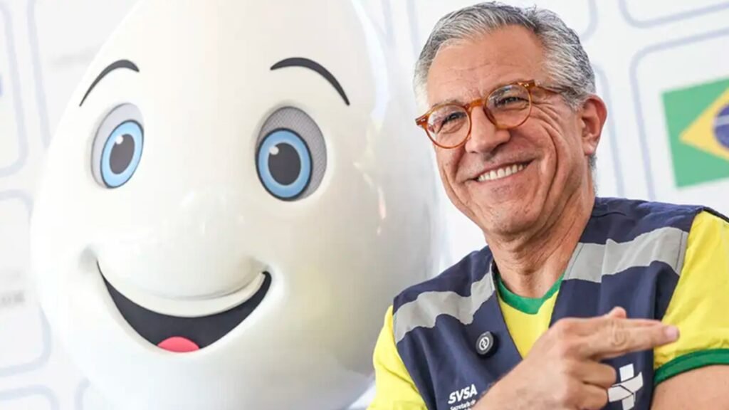 Alexandre Padilha, ministro da Saúde, durante o Dia D Nacional de Multivacinação para a família contra várias doenças/Marcelo Camargo/Agência Brasil