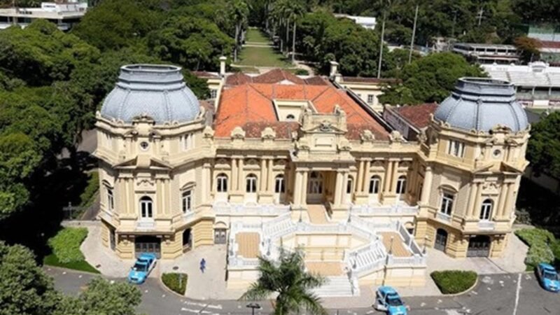 Governo do Rio de Janeiro demite 6 mil servidores