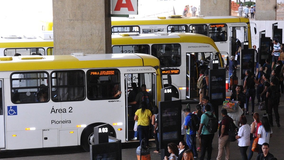 Transporte público Rodoviária do Plano Piloto DF Misto Brasil