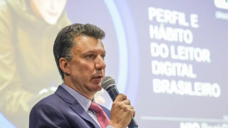 Rodrigo Meinberg, CEO do Skeelo, na divulgação de pesquisa sobre o comportamento do leitor no ecossistema digital/Fabio Rodrigues-Pozzebom/Agência Brasil