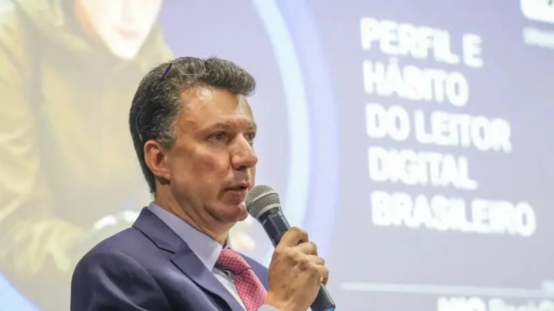 Rodrigo Meinberg, CEO do Skeelo, na divulgação de pesquisa sobre o comportamento do leitor no ecossistema digital/Fabio Rodrigues-Pozzebom/Agência Brasil