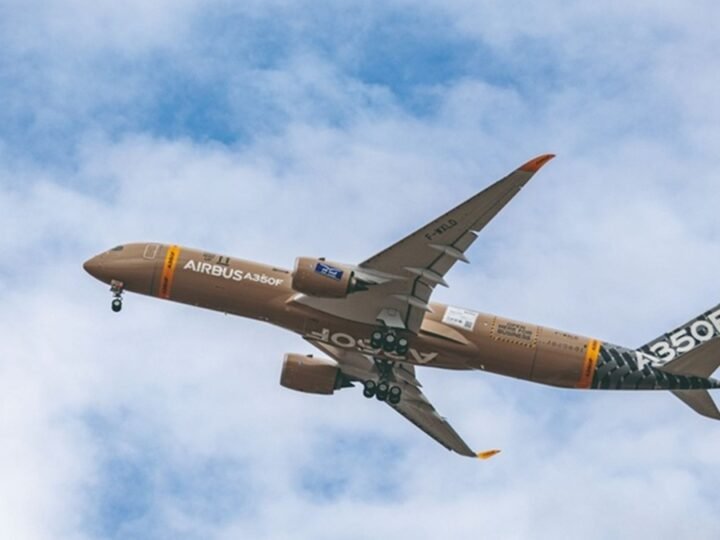Primeiro cargueiro A350F conclui voo inaugural de teste
