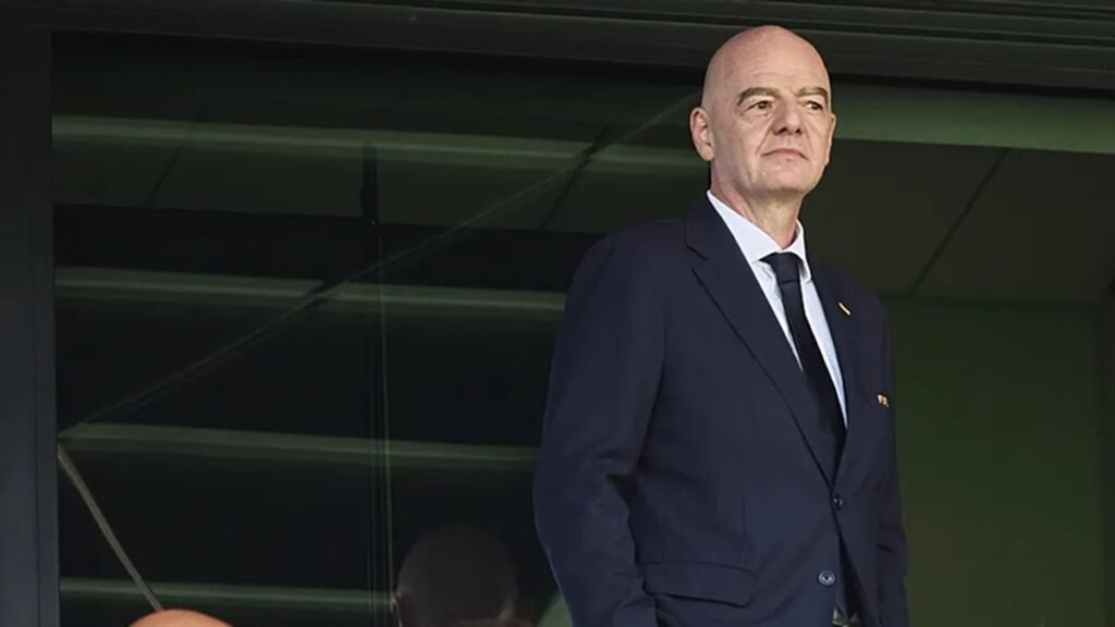 Gianni Infantino se candidatará à reeleição na Fifa