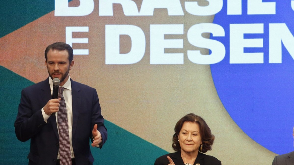 Ministros Dario Durigan e Mírian Belchior Misto Brasil