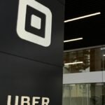 Uber demite 3,3 mil e reduz camadas para acelerar decisões