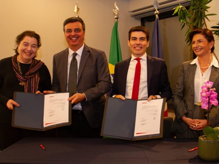 França e Ciesp assinam acordo para impulsionar indústria