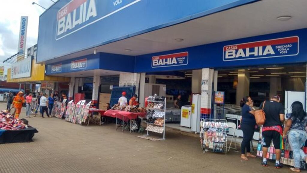 Casas Bahia paga alugueis, mas não afasta despejo