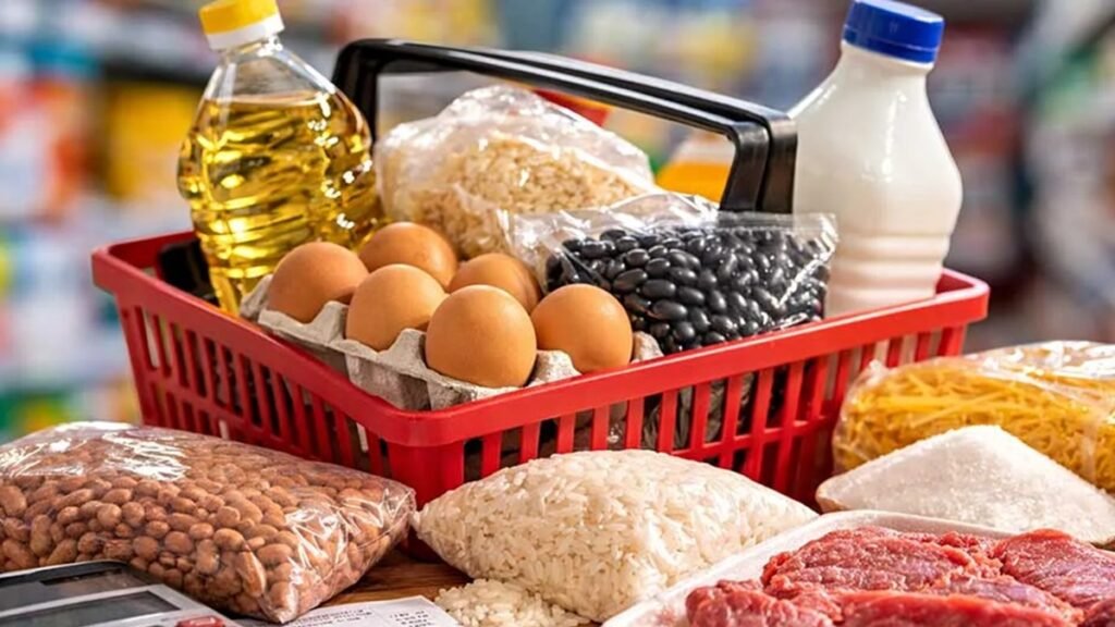 Cesta básica sobe em 7 capitais e preço se aproxima de R$ 1 mil