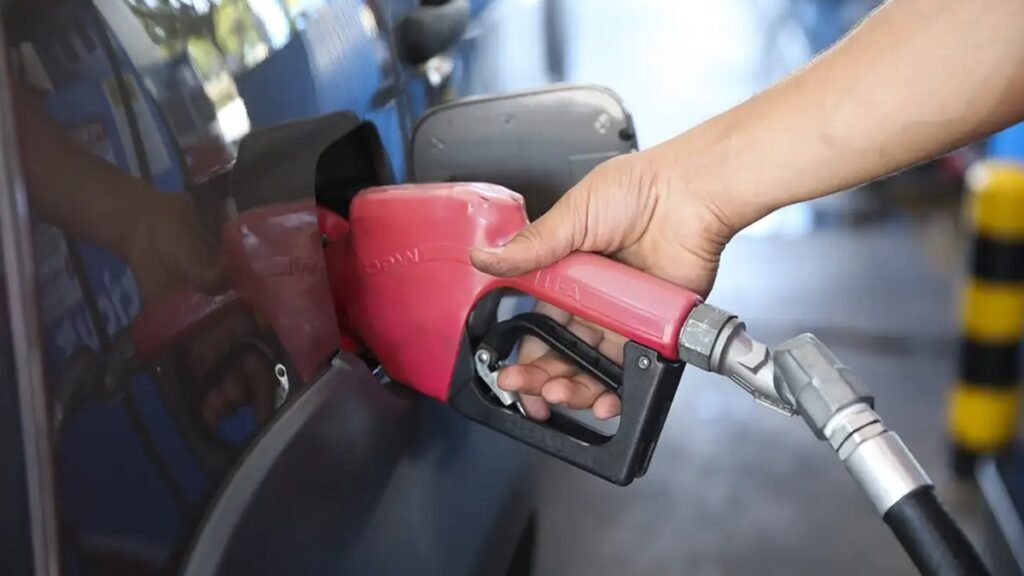 Preço do diesel dispara e chega a R$ 7,20 em outubro no país