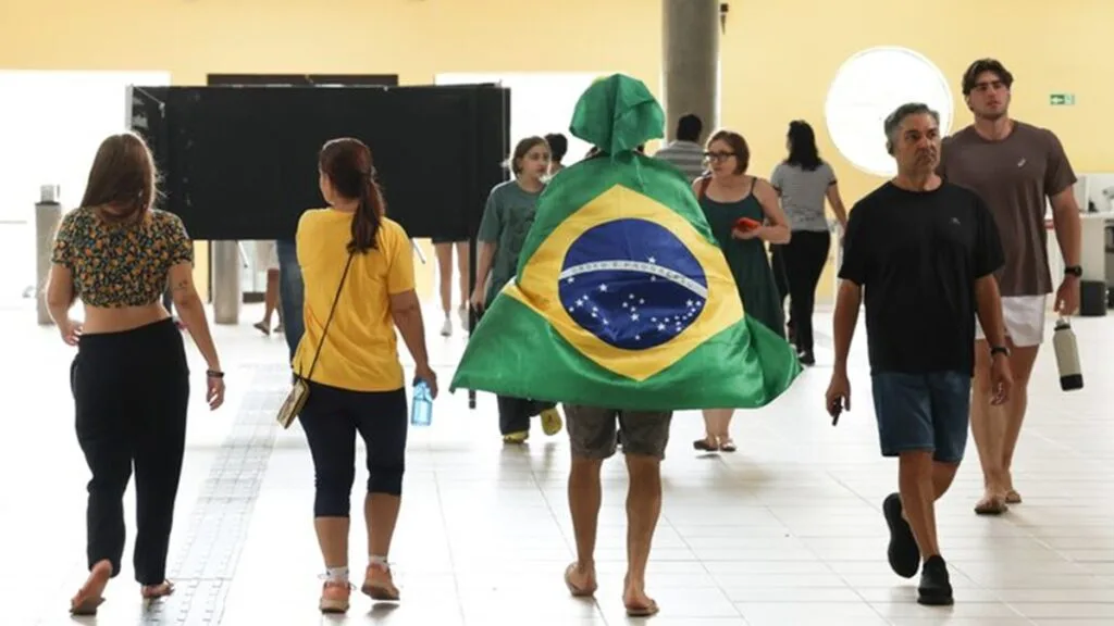 Os números deixam ver sobre quem a democracia alcança