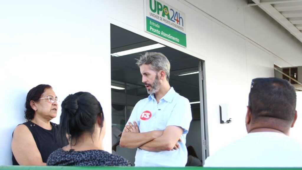 Leandro Grass propõe hospital no Recanto e apoia catadores