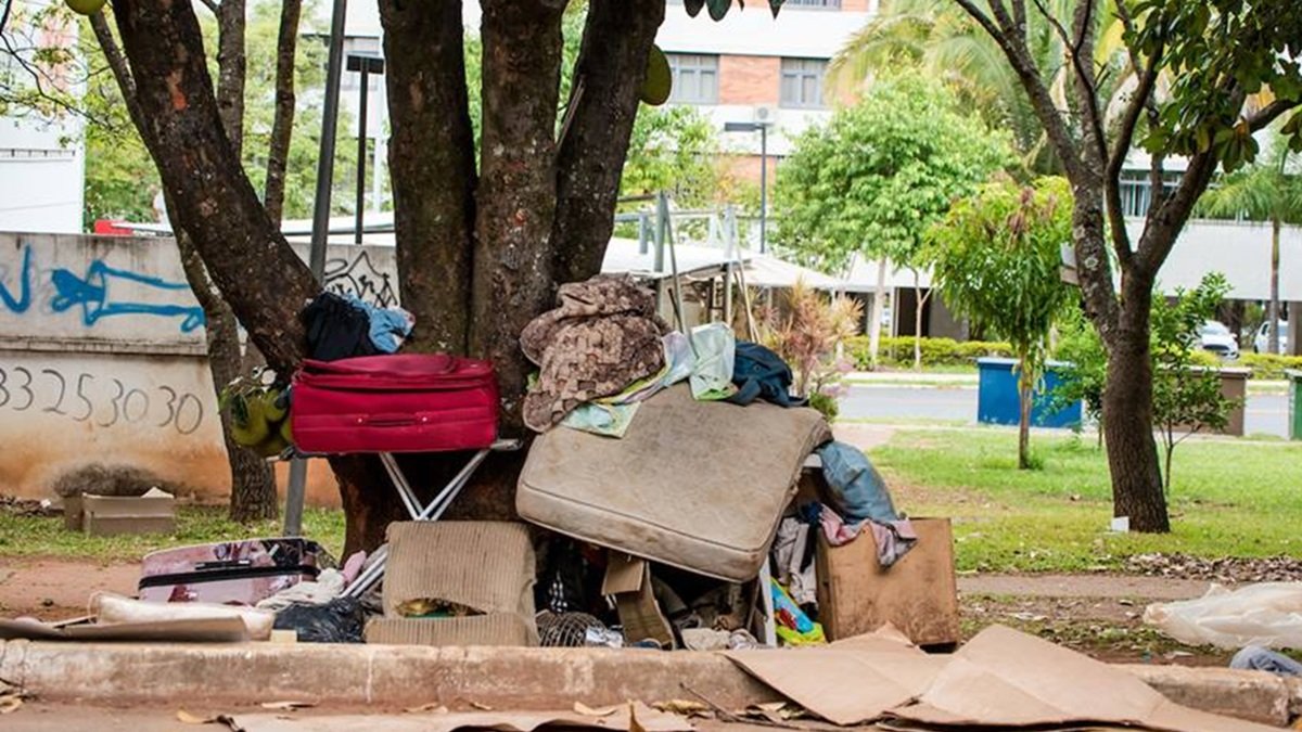 Morador de rua pobreza Brasília Misto Brasil