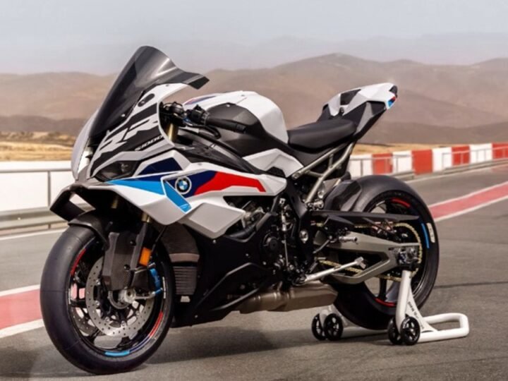 BMW S 1000 RR lidera buscas de motos de alta cilindrada