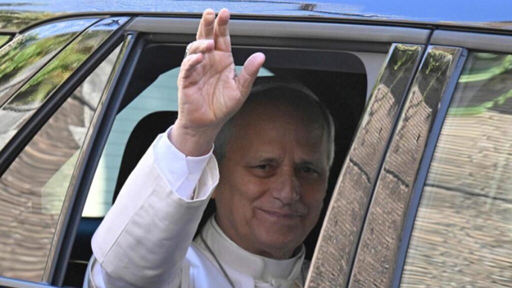 Papa foi internado para retirada de um nódulo no pulmão