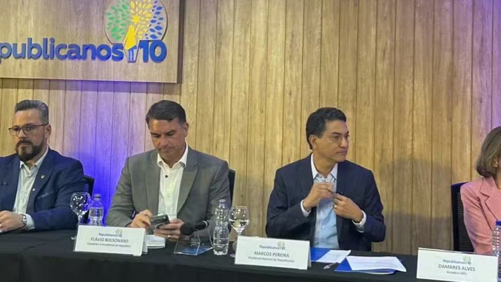 Republicanos condiciona apoio a Flávio com Hugo Motta