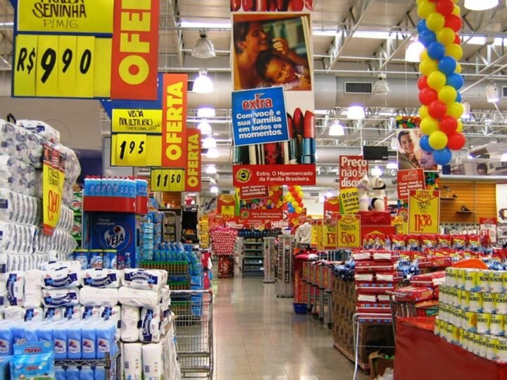 Supermercados lideram compras com vale-refeição em 2025